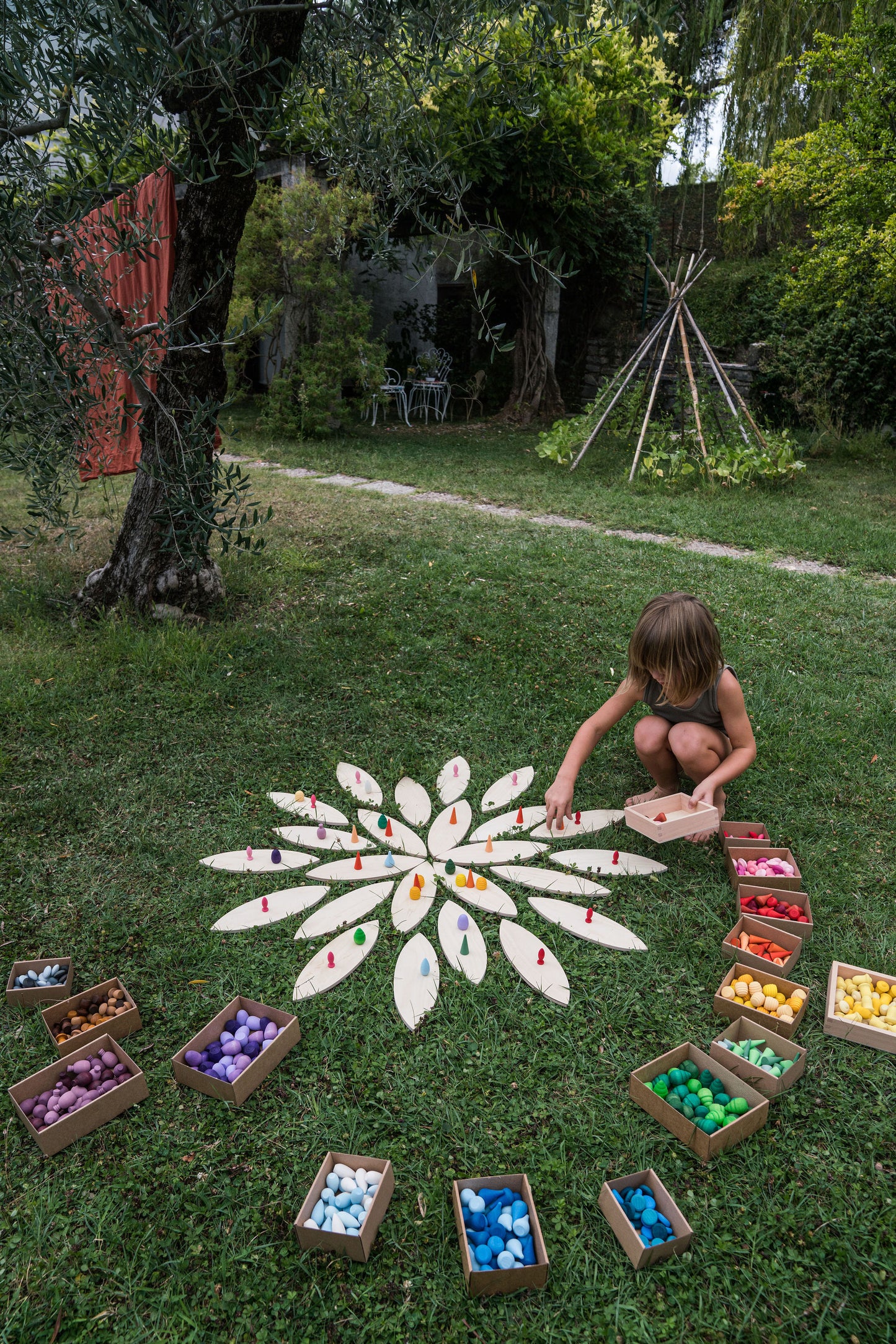 Grapat Mandala Petals Plattform Blüttenblatt