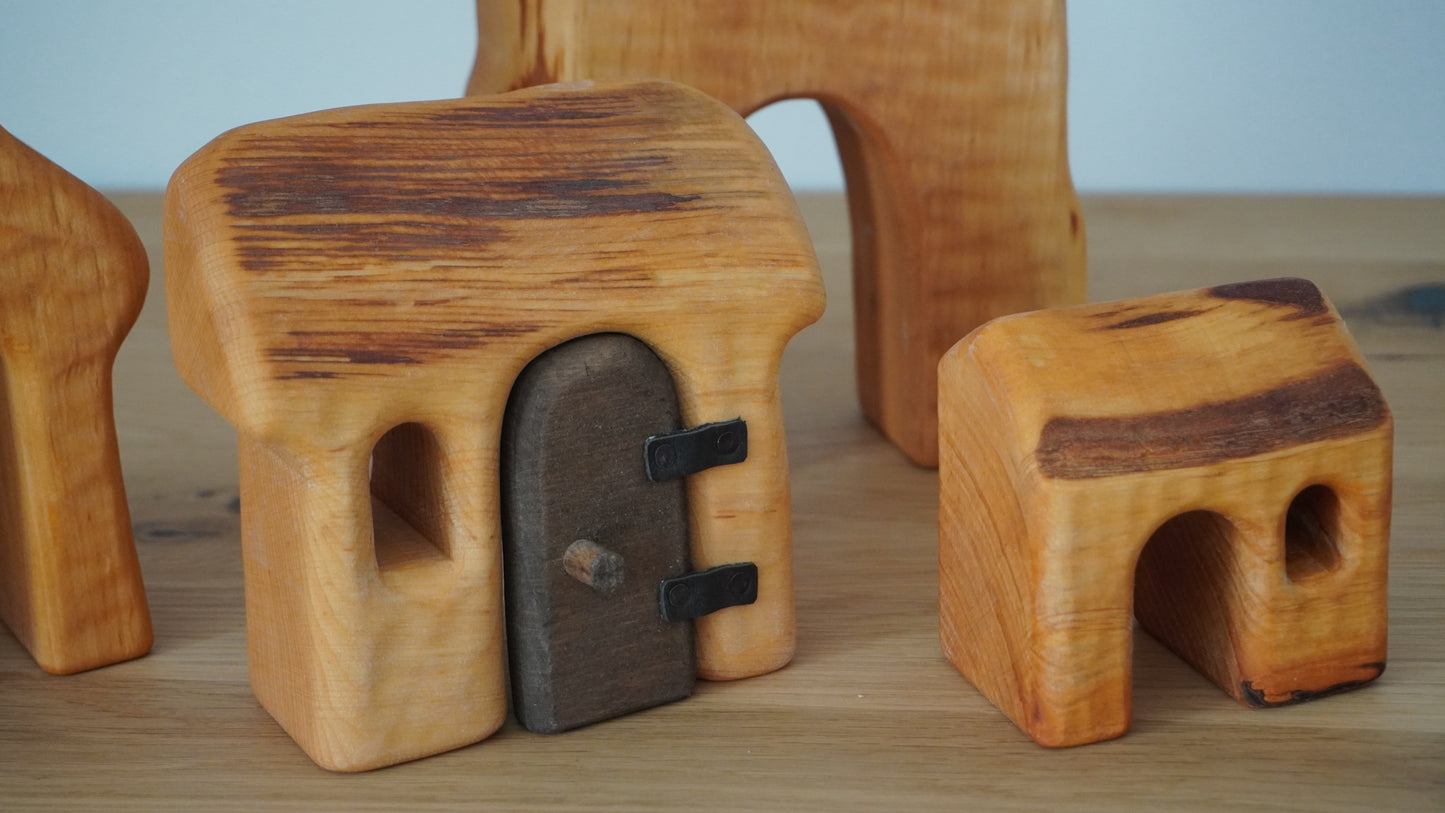 Bikeho - Haus mit Borke + Tür