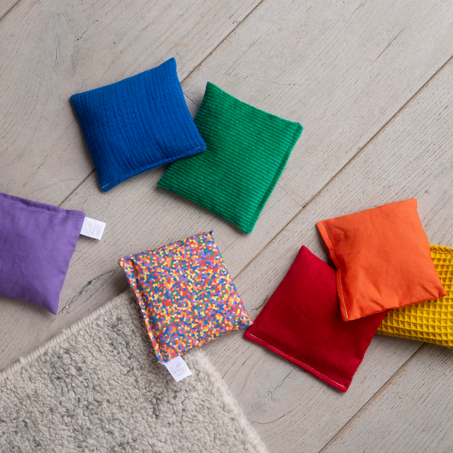 Little Botanic Label - Sensorische Kissen Regenbogenfarben + Confetti Classic