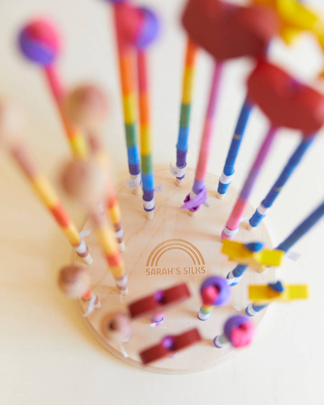 Star Silk & Wood Streamer — Zauberstab zum Spielen
