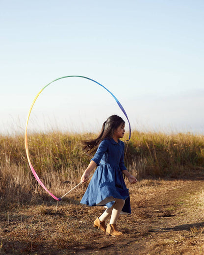 Regenbogen Silk & Wood Streamer - Zauberstab zum Vorspielen