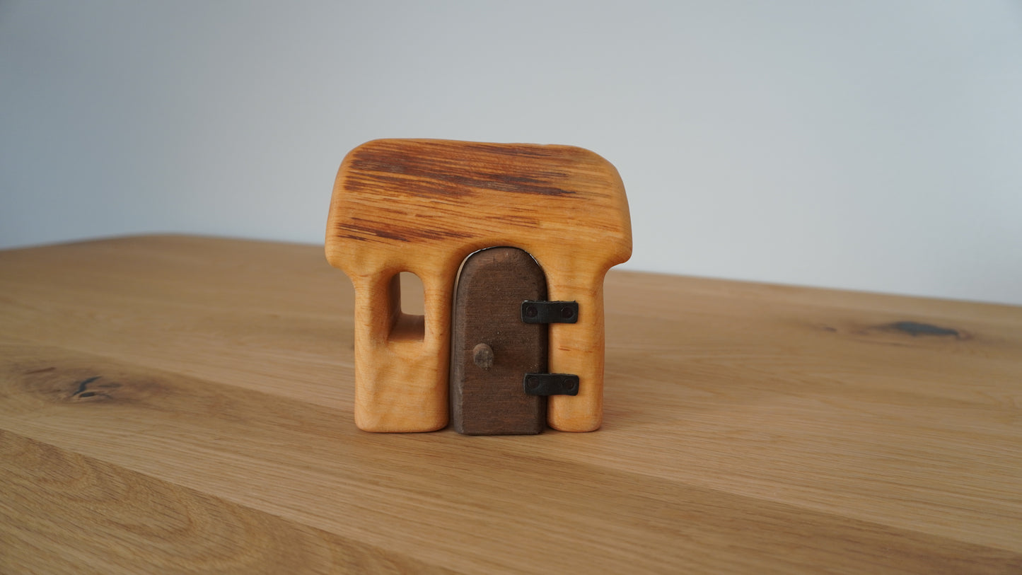 Bikeho - Haus mit Borke + Tür